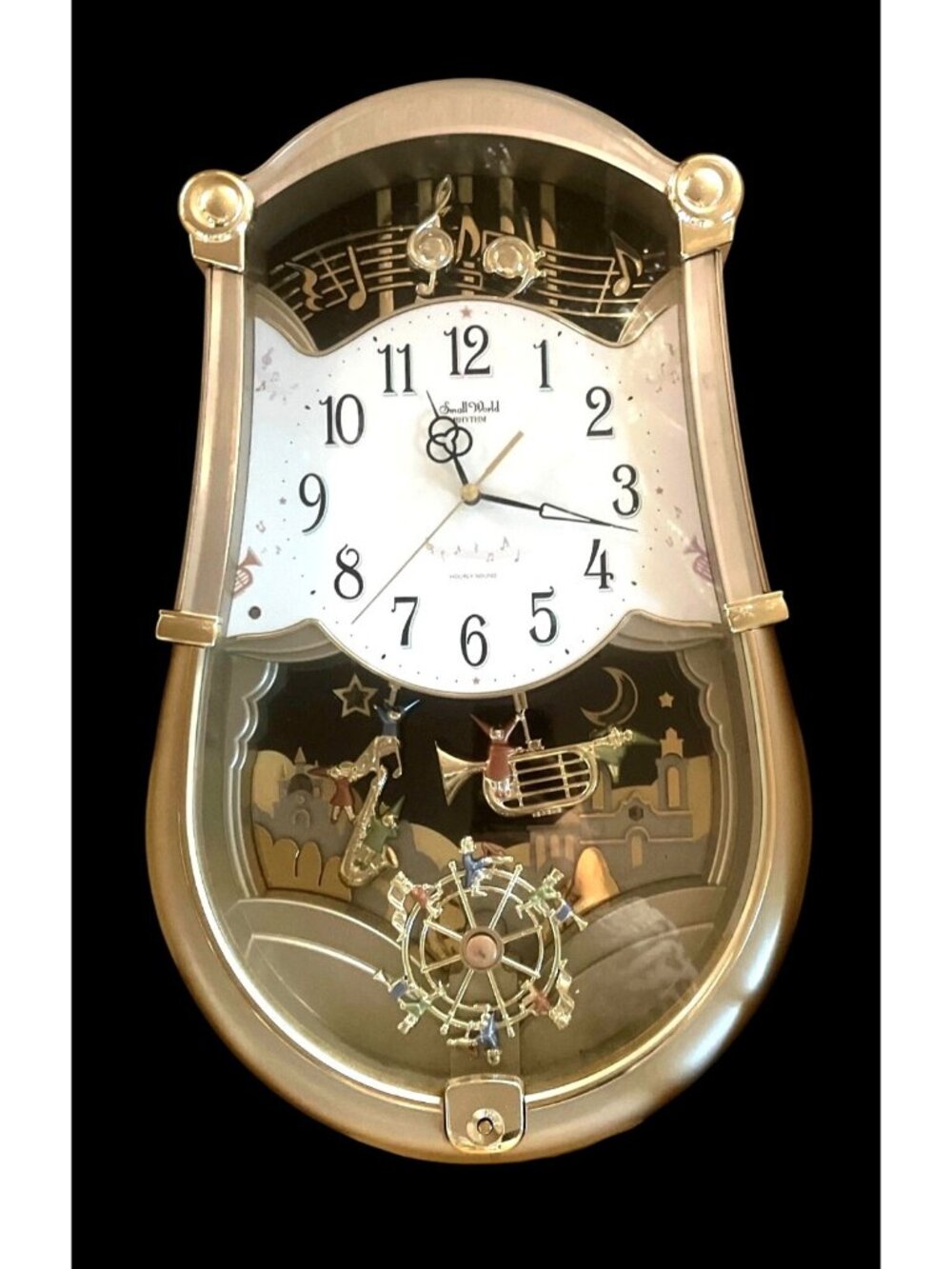 Rhythm Small World Musical Wall Clock Clarion Tone System  Rotating Pendulum